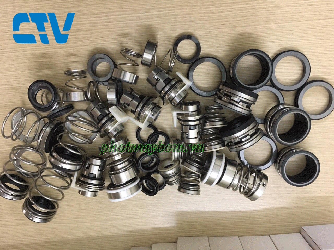 Sửa chữa, thay thế phớt bơm bị hỏng