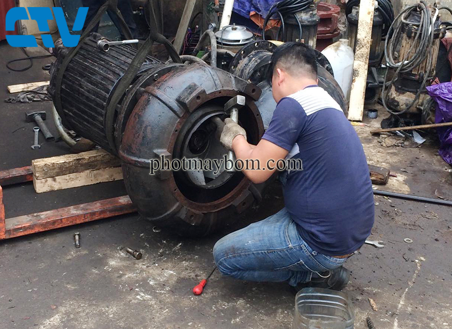 Sửa chữa, bảo dưỡng máy bơm chìm nước thải Tsurumi